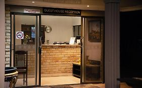 Gold Guest & Conference